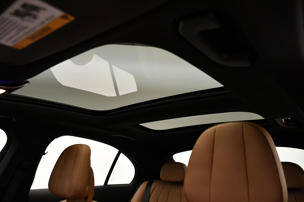 2025 Mercedes-Benz E-Class E 450 17