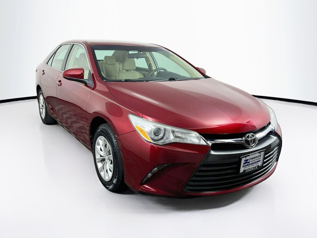 Red (Ruby Flare Pearl) 2017 Toyota Camry Sedan Front-Wheel Drive 6-Speed Automatic