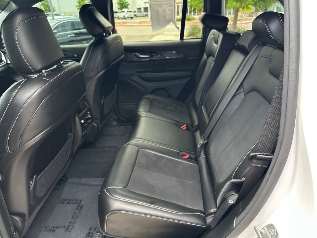 Used Car 2023 Jeep Grand Cherokee  Altitude For Sale Under $30,000 In Austin, Texas