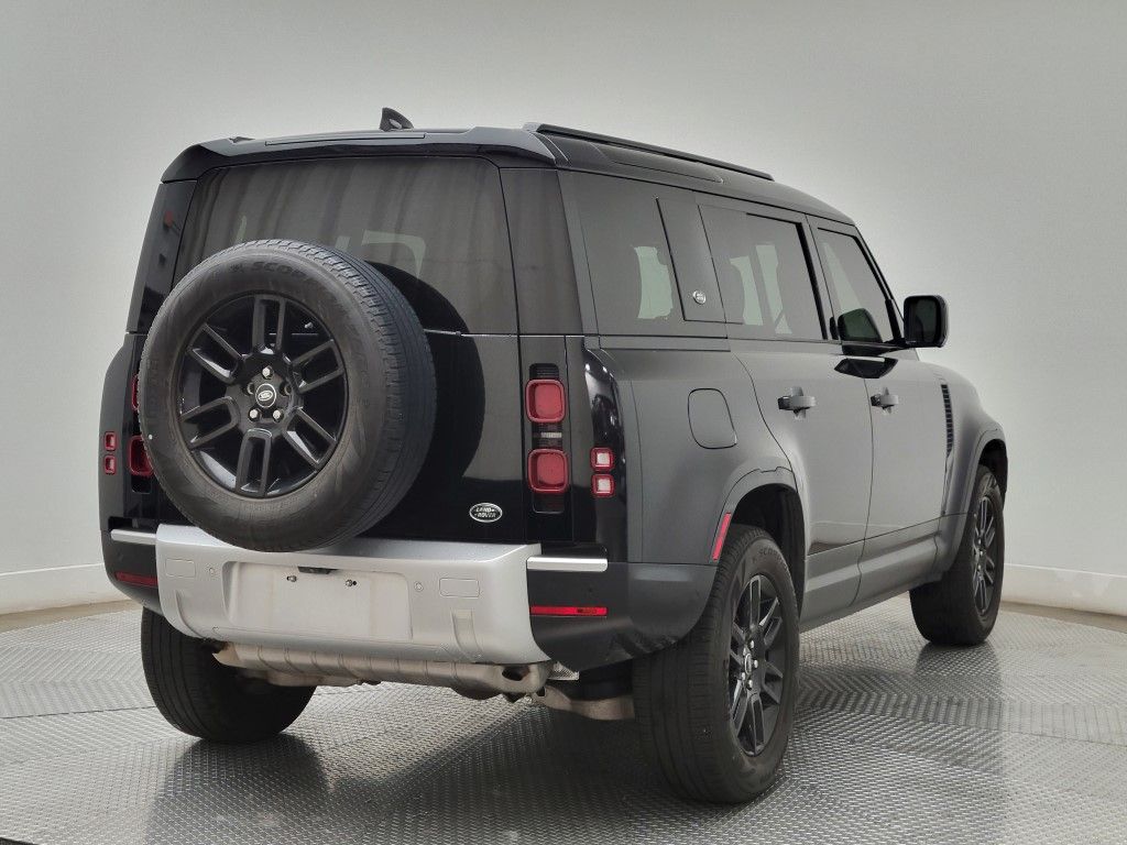 Thumbnail: 2021 Land Rover Defender - 6