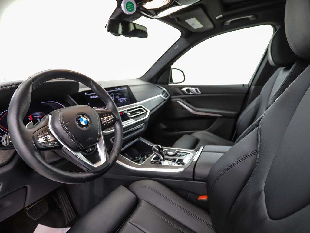 Thumbnail: 2022 BMW X5 - 11