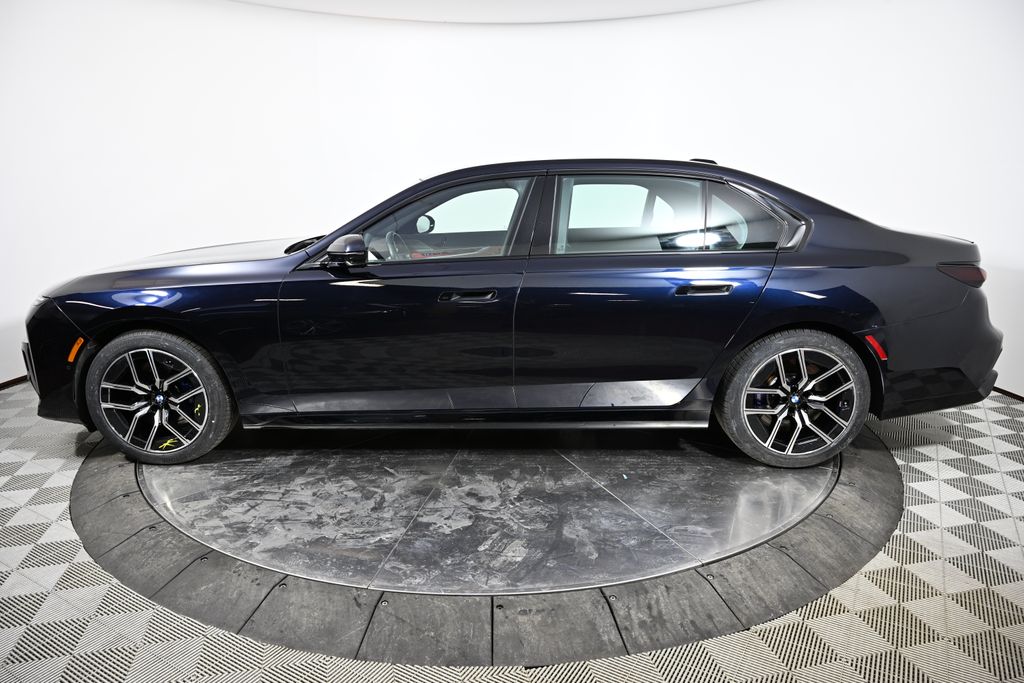 Thumbnail: 2023 BMW 7 Series - 2
