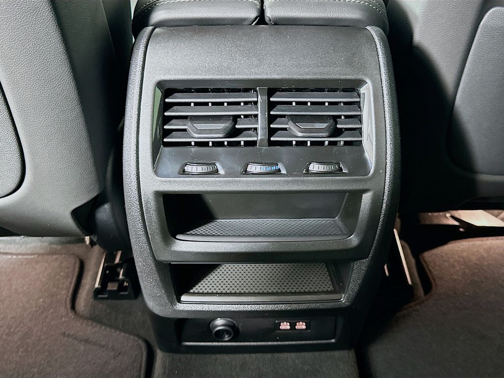 Thumbnail: 2026 BMW X5 - 18