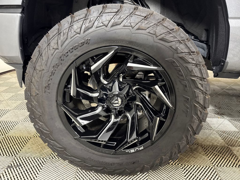 Certified Used 2025  Ford XLT image 14