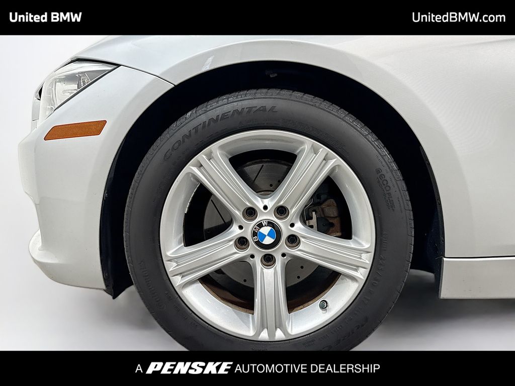 Thumbnail: 2015 BMW 3 Series - 2