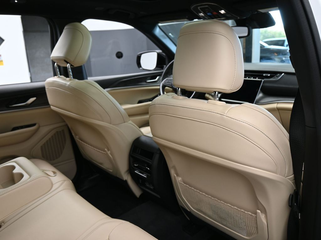 Used 2023 Bright White Clearcoat Jeep Limited image 44