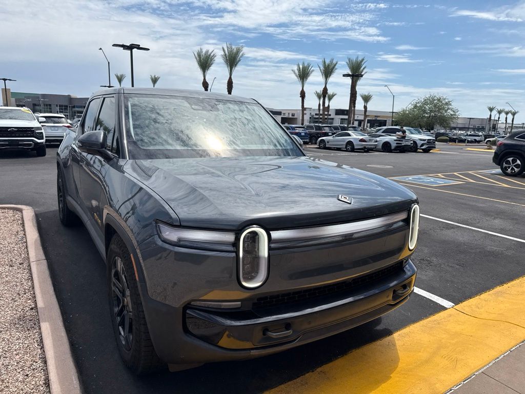 Thumbnail: 2026 Rivian R1T - 3