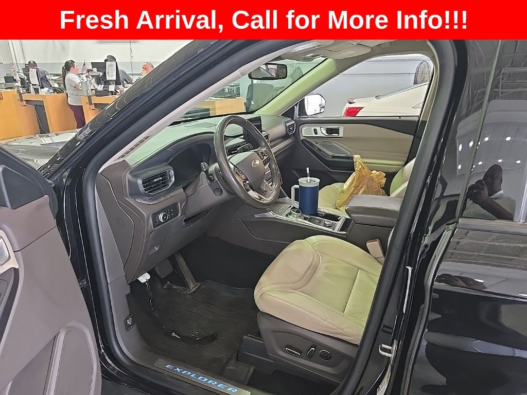 2020 Black Metallic Ford Explorer Platinum 4X4 SUV