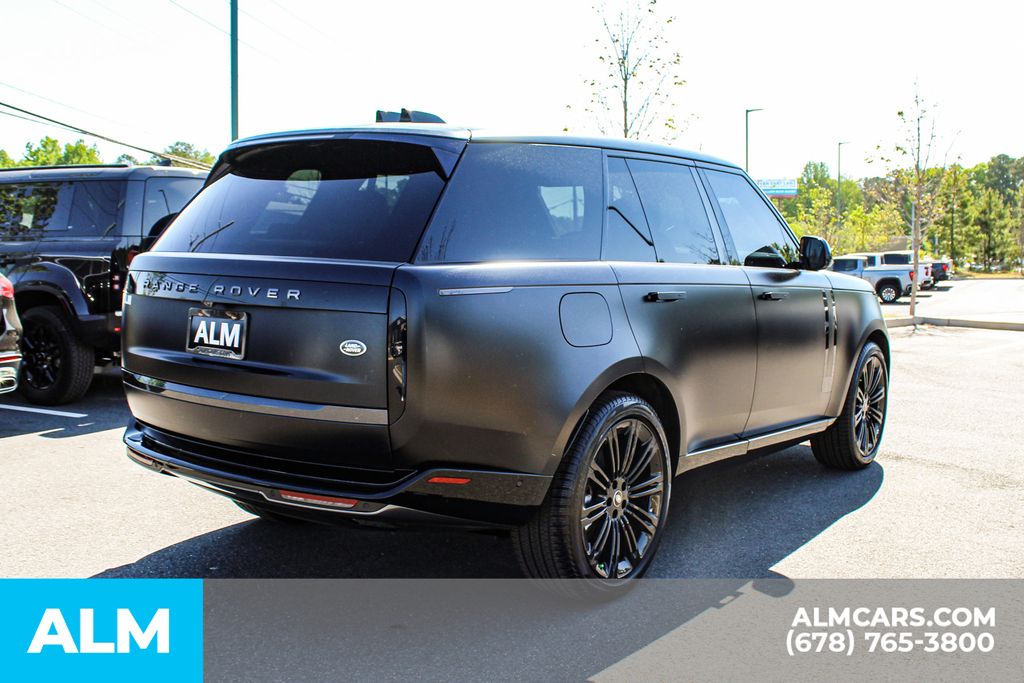 Used 2023 Black Land Rover SE image 5