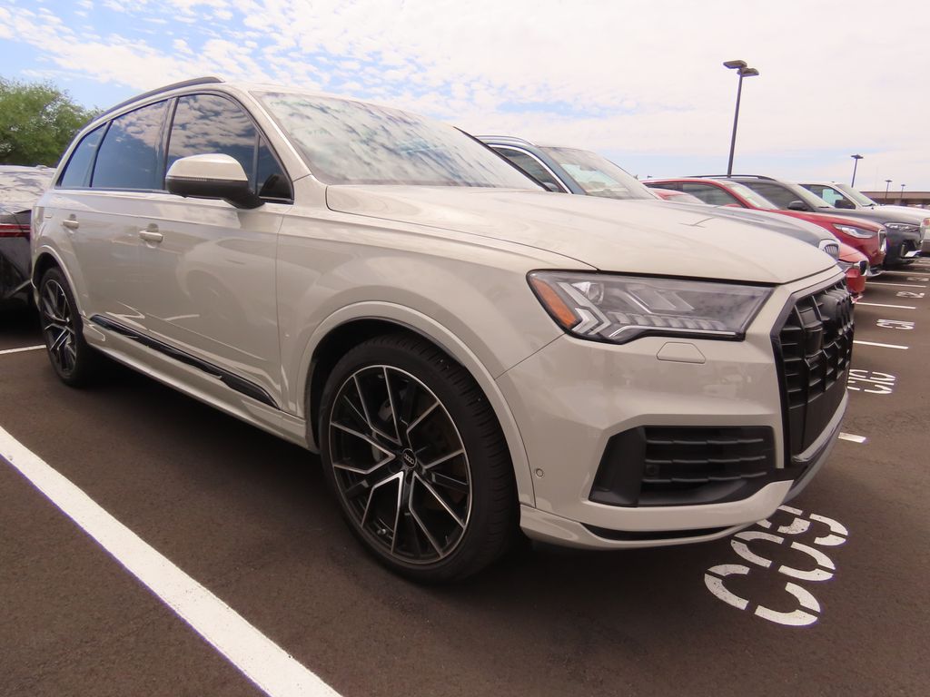 Thumbnail: 2023 Audi Q7 - 2