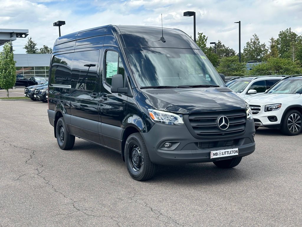 2024 Mercedes-Benz Sprinter 2500 Cargo 144 WB 6