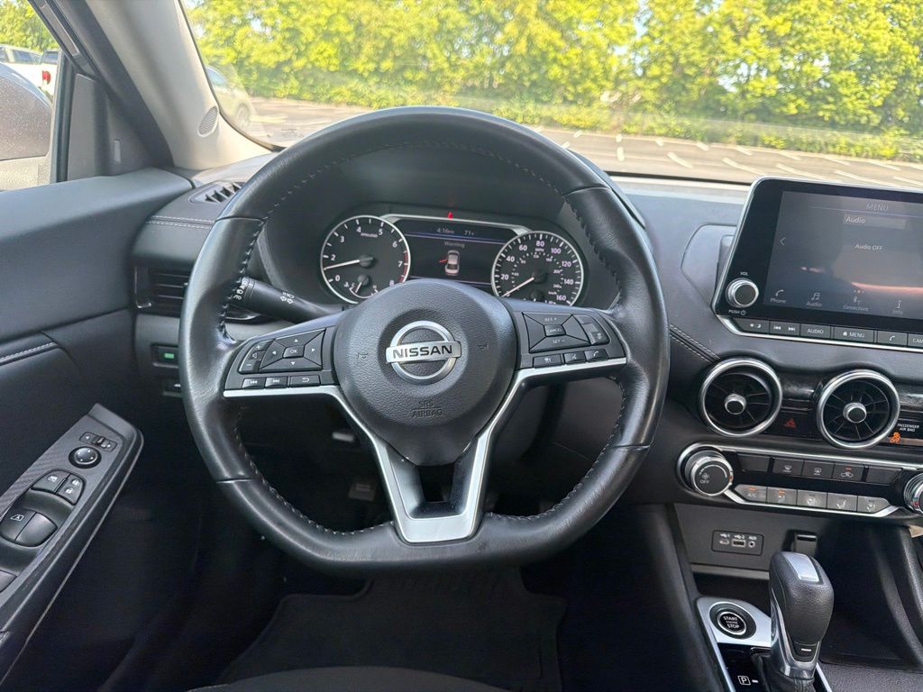 Thumbnail: 2022 Nissan Sentra - 12