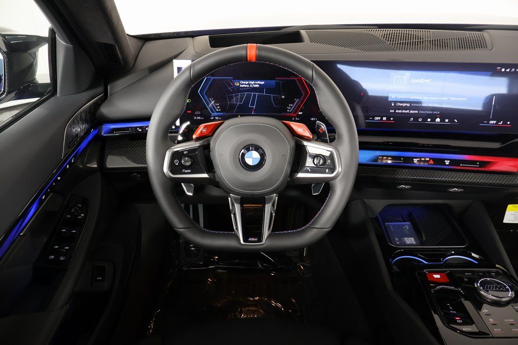 Thumbnail: 2026 BMW M5 - 3