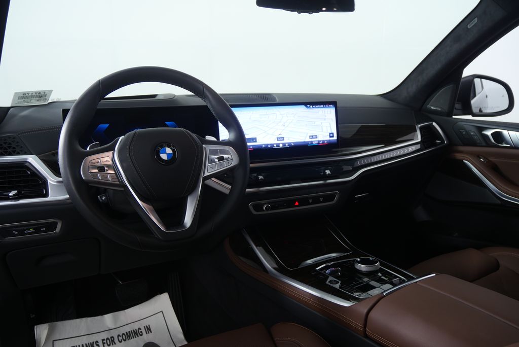 Thumbnail: 2026 BMW X7 - 19