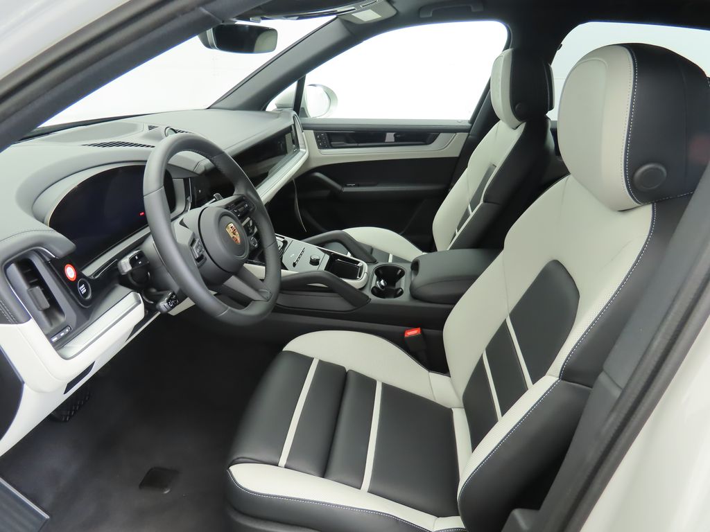 Thumbnail: 2025 Porsche Cayenne - 5
