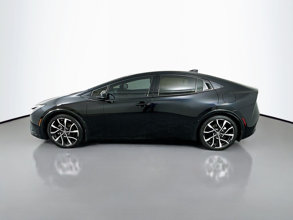 Thumbnail: 2024 Toyota Prius Prime - 8