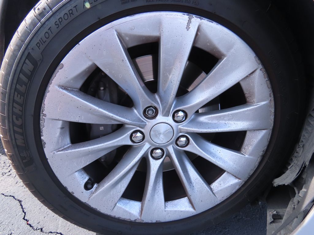 Thumbnail: 2017 Tesla Model S - 18