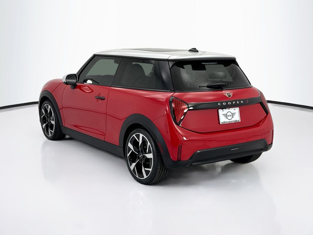 Used 2025 Red MINI  image 7