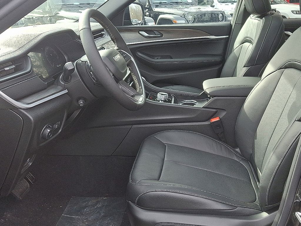 New 2026 Jeep Grand Cherokee SUV