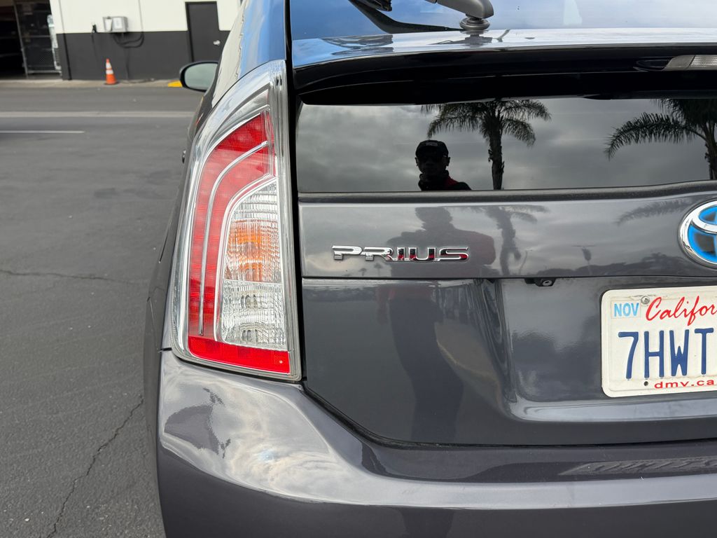 Thumbnail: 2015 Toyota Prius - 11