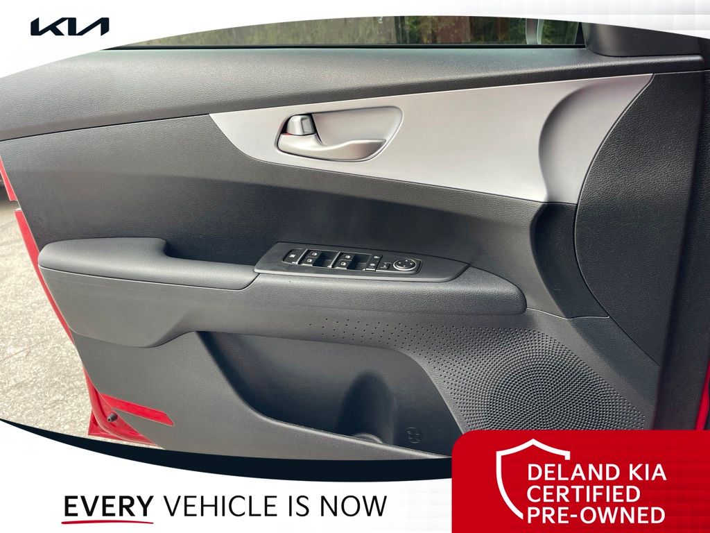 2024 Kia Forte LXS - Photo 20