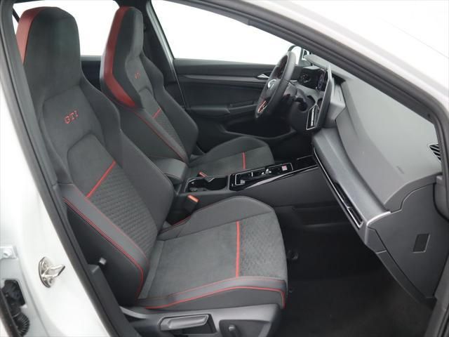 Thumbnail: 2025 Volkswagen Golf - 21