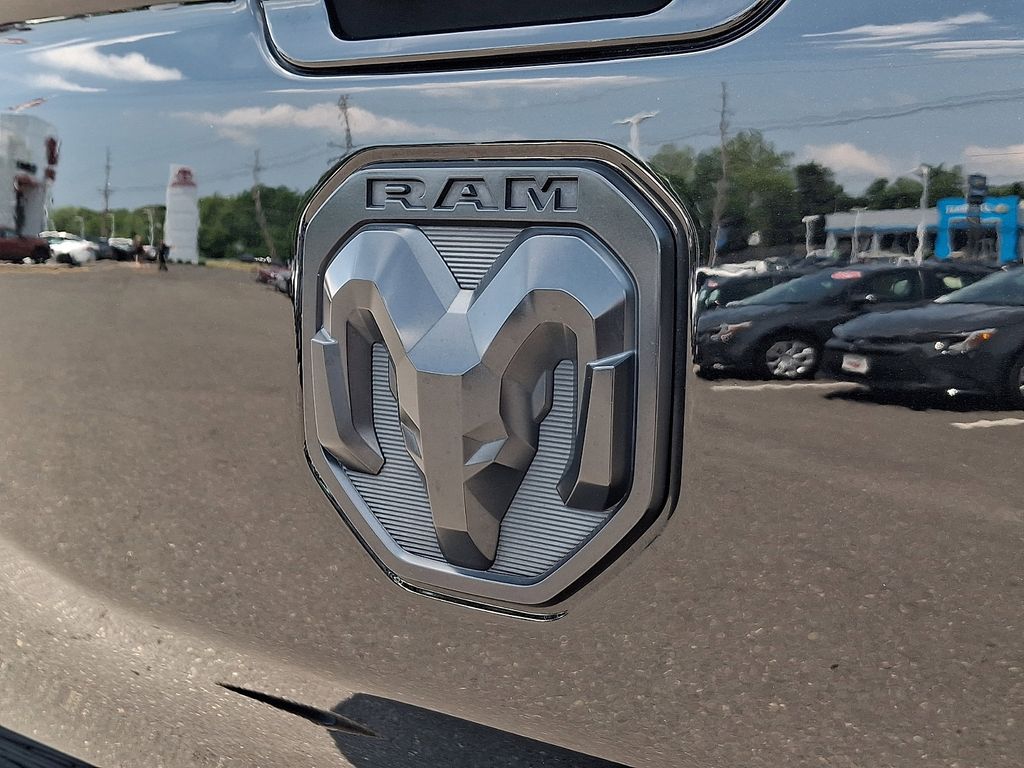 Thumbnail: 2019 RAM 1500 - 31