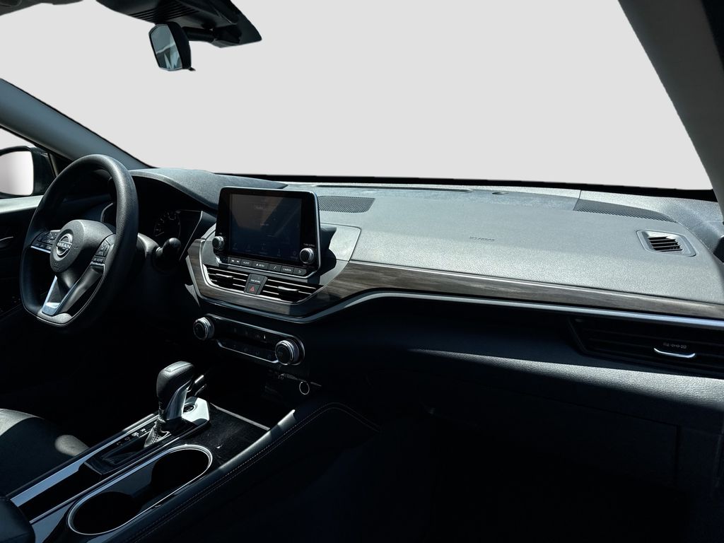2023 Nissan Altima SV 26