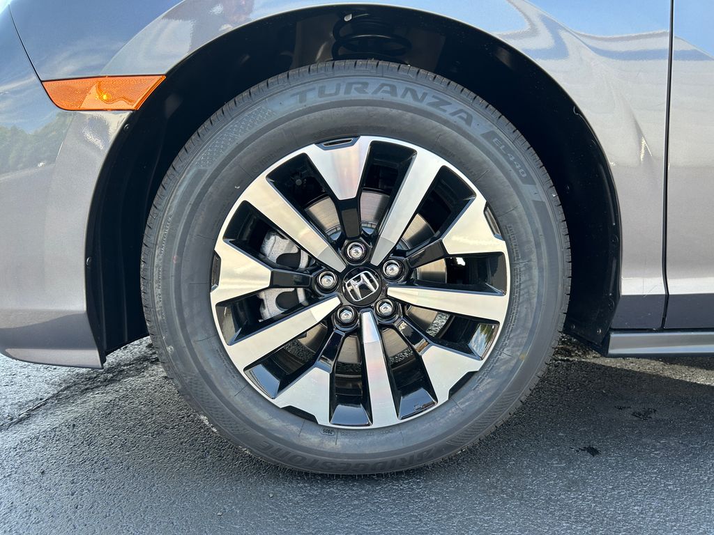 Thumbnail: 2026 Honda Odyssey - 10