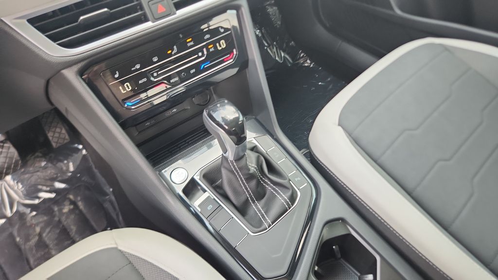 2025 Volkswagen Taos