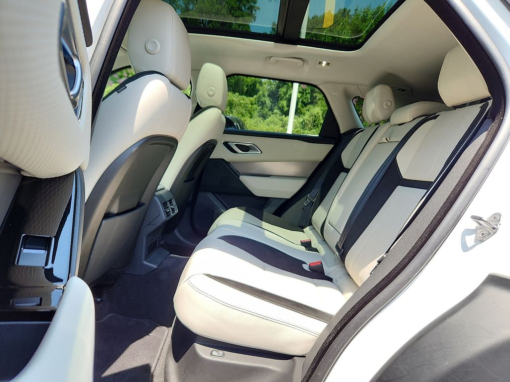 Thumbnail: 2020 Land Rover Range Rover Velar - 10