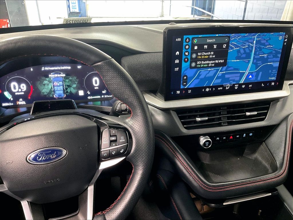 2025 Ford Explorer — photo 19