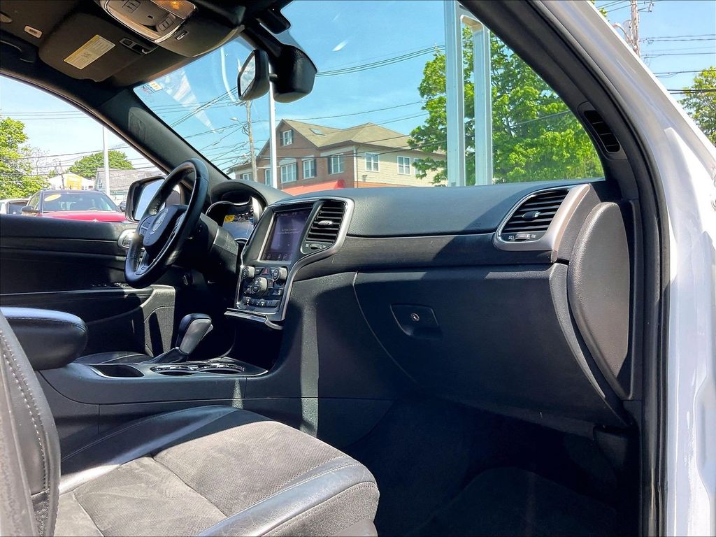 2018 Jeep Grand Cherokee — photo 14