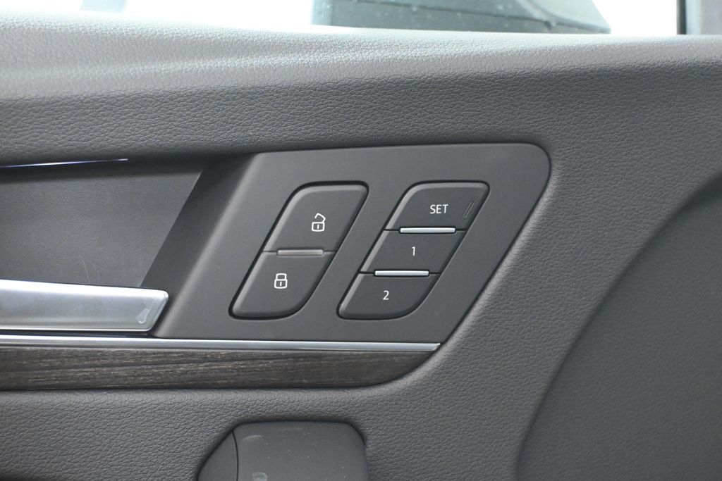 2025 Audi Q5  24