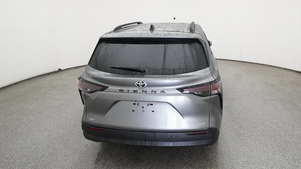 Thumbnail: 2026 Toyota Sienna - 30