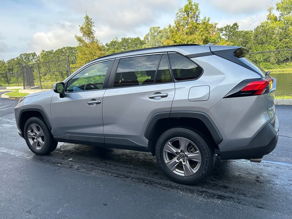 Thumbnail: 2022 Toyota RAV4 - 3