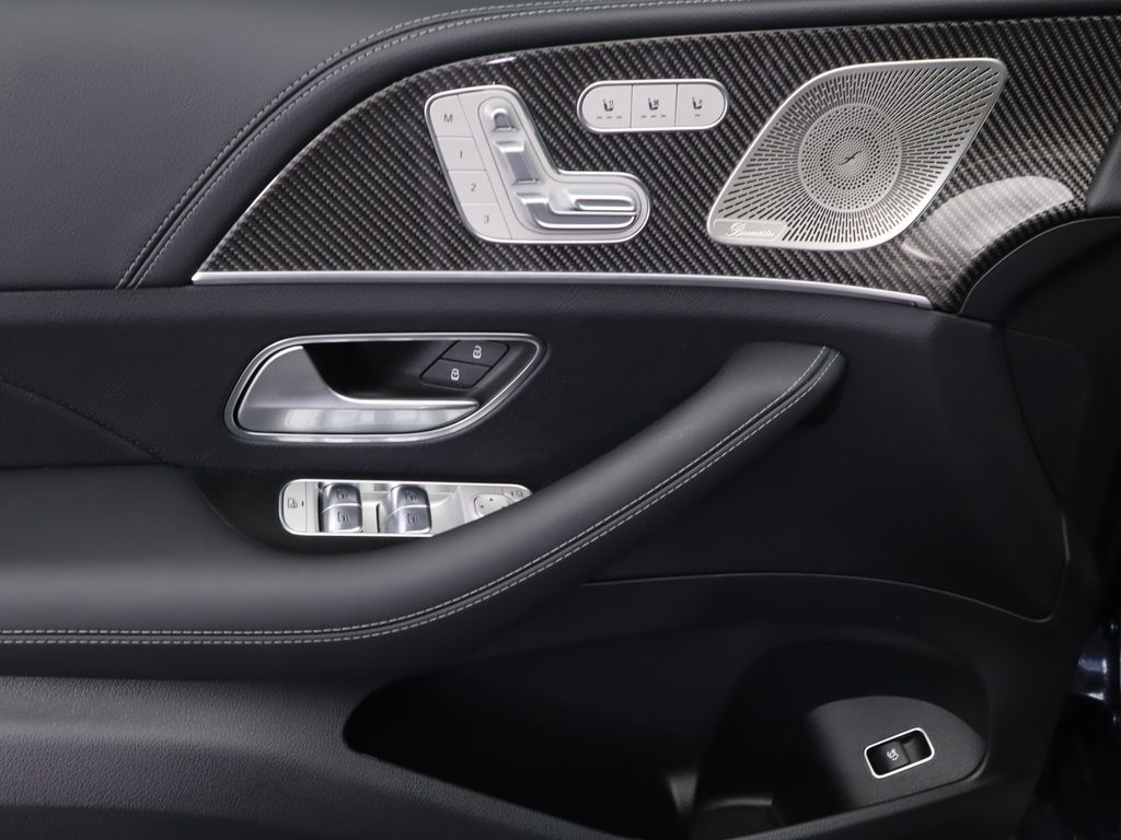 Thumbnail: 2025 Mercedes-Benz GLE - 25