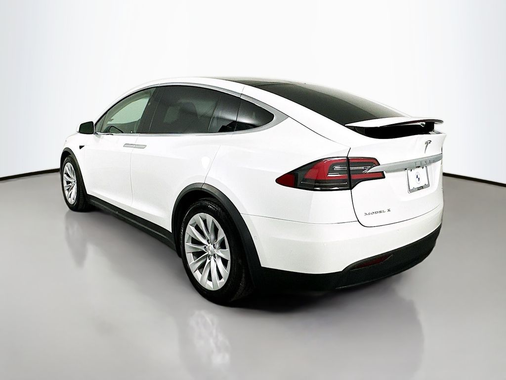 Thumbnail: 2018 Tesla Model X - 7
