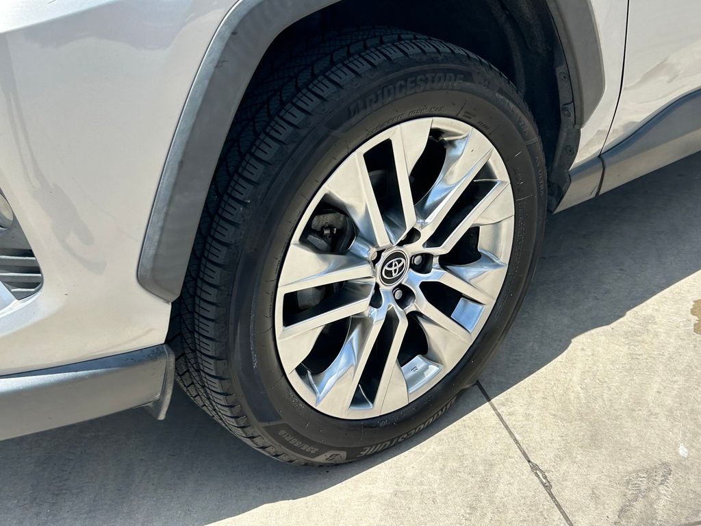 Used 2020 Toyota RAV4 SUV
