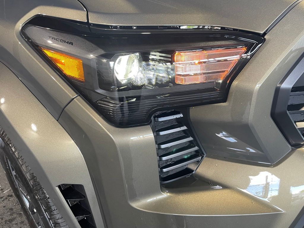 Thumbnail: 2026 Toyota Tacoma - 10