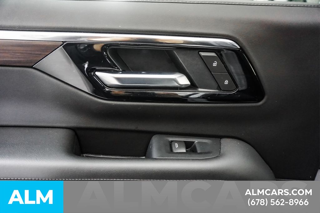 Used 2025 White Chevrolet LT image 56