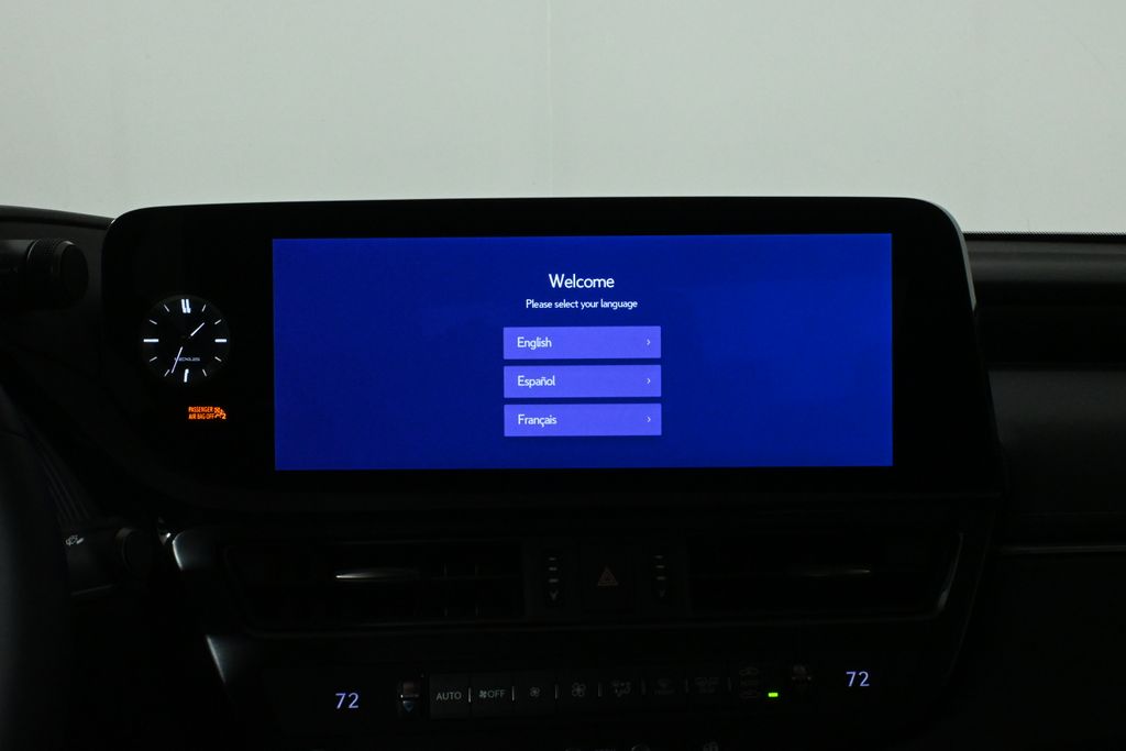 Thumbnail: 2025 Lexus ES - 22