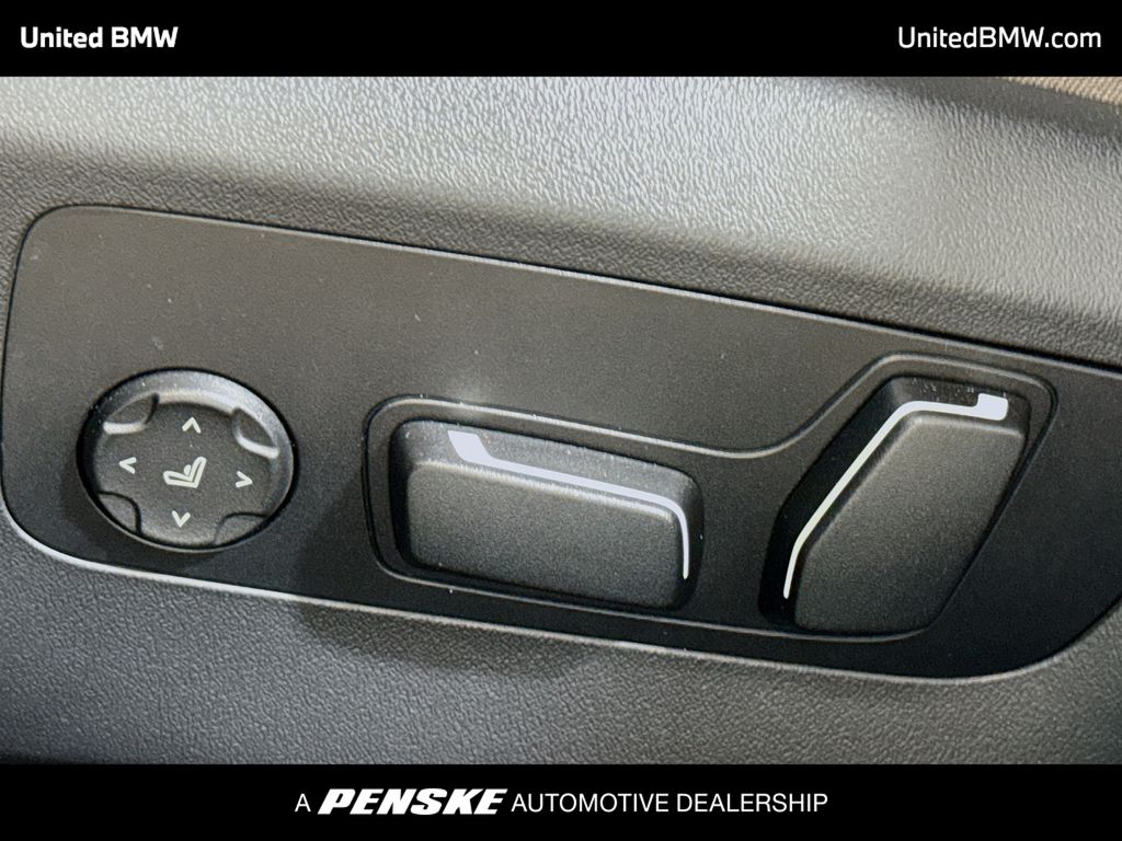 Thumbnail: 2025 BMW i5 - 3