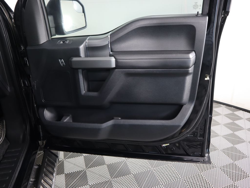 Thumbnail: 2016 Ford F-150 - 25