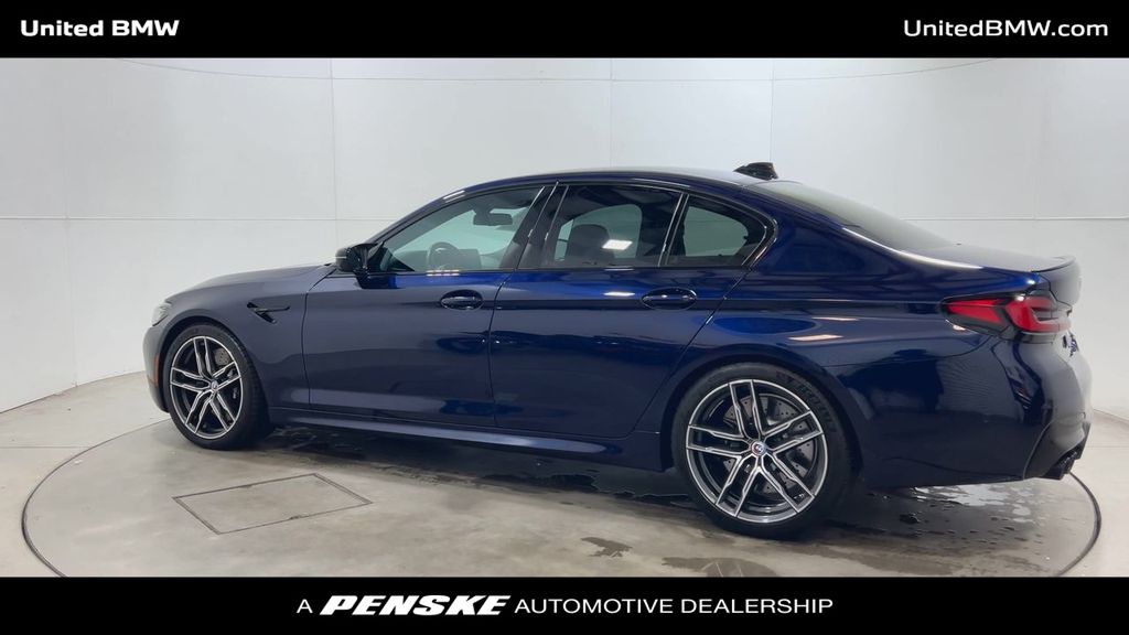 Thumbnail: 2023 BMW M5 - 6