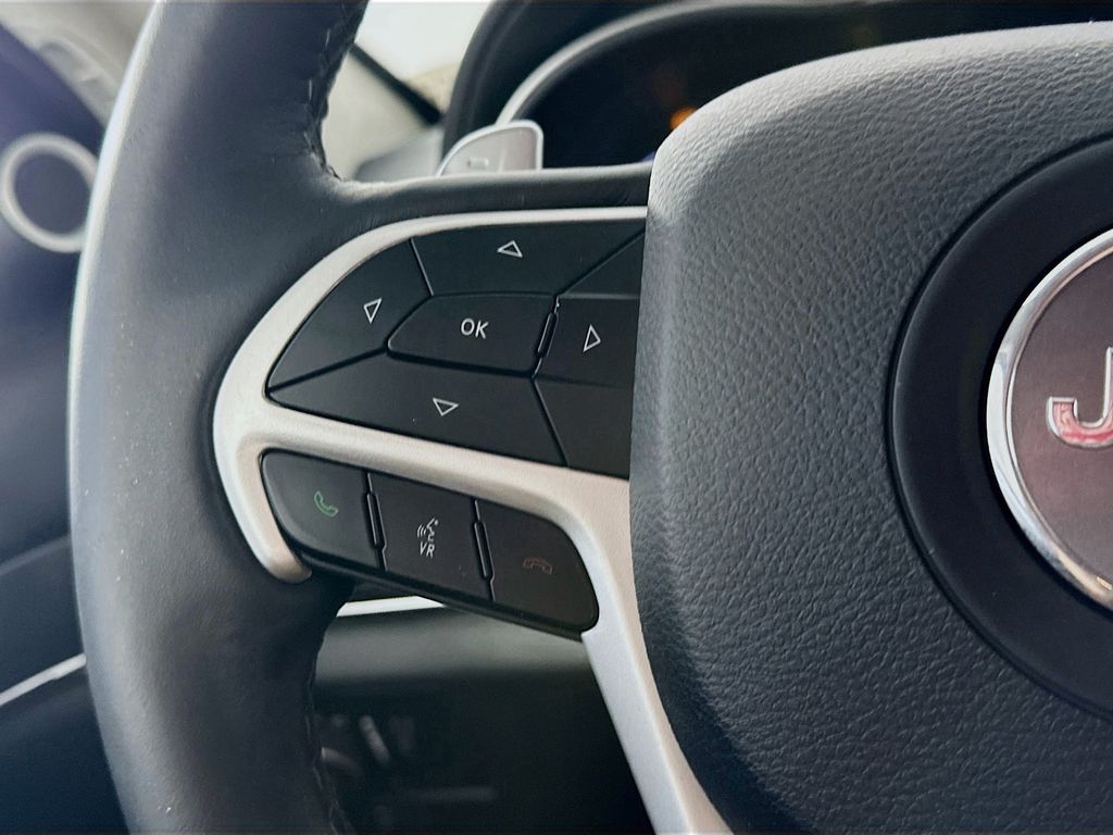 JeepGrand Cherokee25