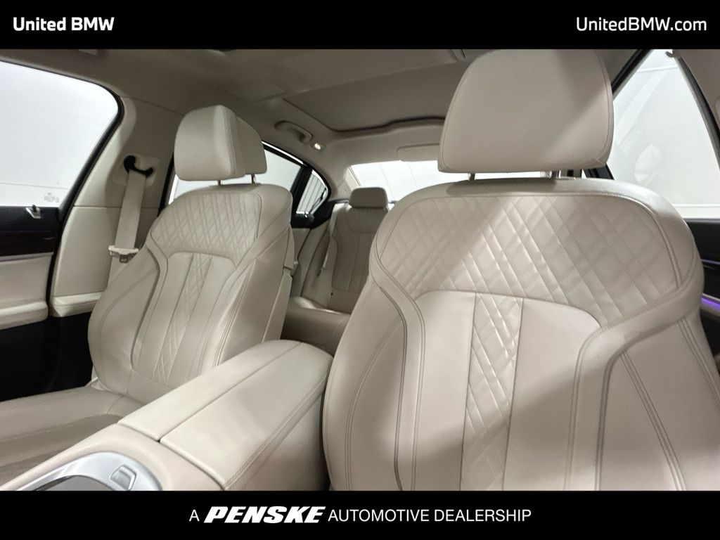 Thumbnail: 2020 BMW 7 Series - 13