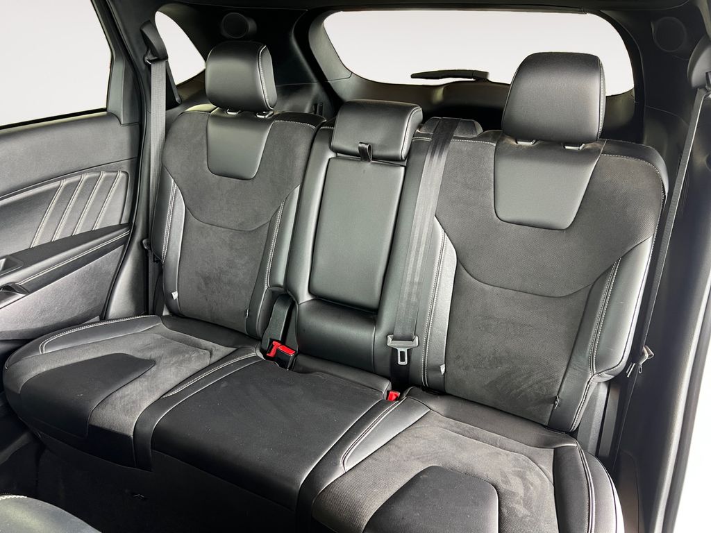 2022 Ford Edge ST - Photo 16