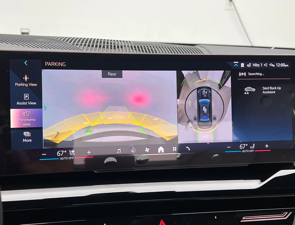 Thumbnail: 2026 BMW 5 Series - 14