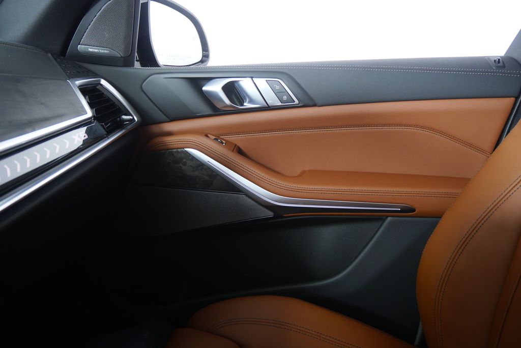 Thumbnail: 2026 BMW X5 - 24
